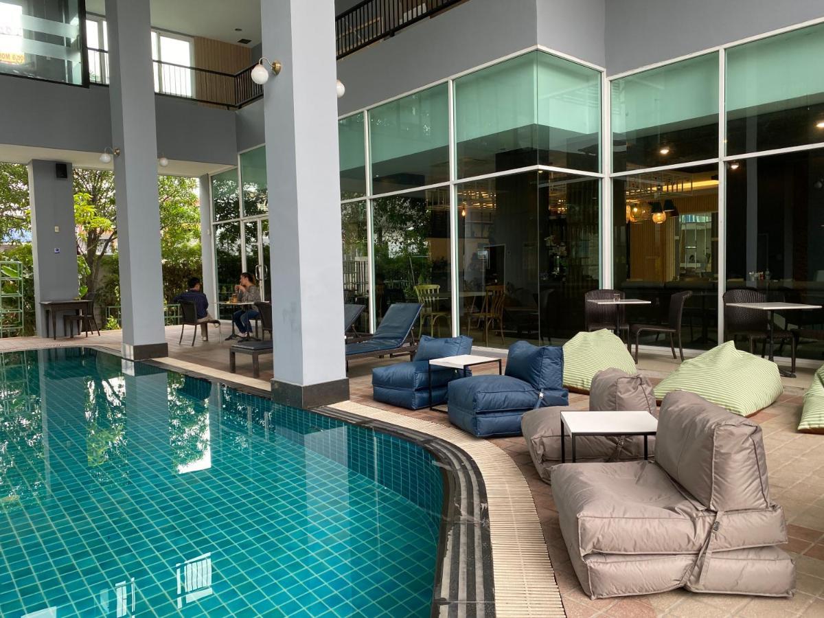 Kokotel Bangkok Dheva Thonglor Exterior photo